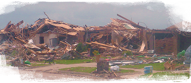 oklahoma tornado wreckage